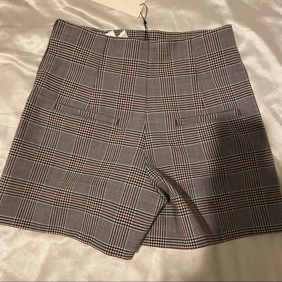 Zara shorts XS - Picture 2 of 3